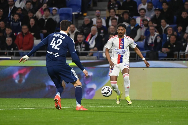 Kết quả Lyon vs Paris FC Ngày 9/3/2026 Vòng 25 Ligue 1 3 Lyon vs Paris FC - Hàng phòng ngự hai đội đều chơi xuất sắc