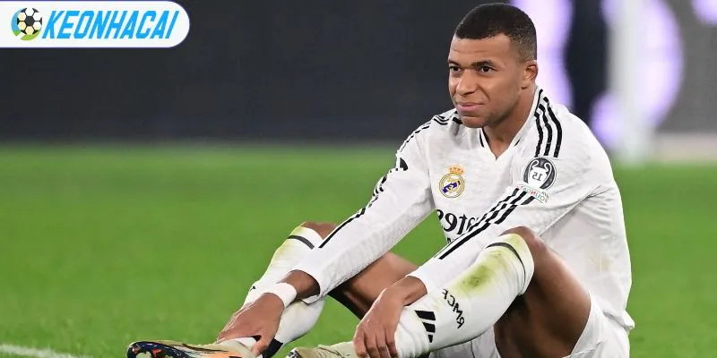 Pháp Hụt Hẫng Khi Kylian Mbappe Dính Chấn Thương Trước Trận 1 Kylian Mbappe chấn thương cổ chân nhẹ
